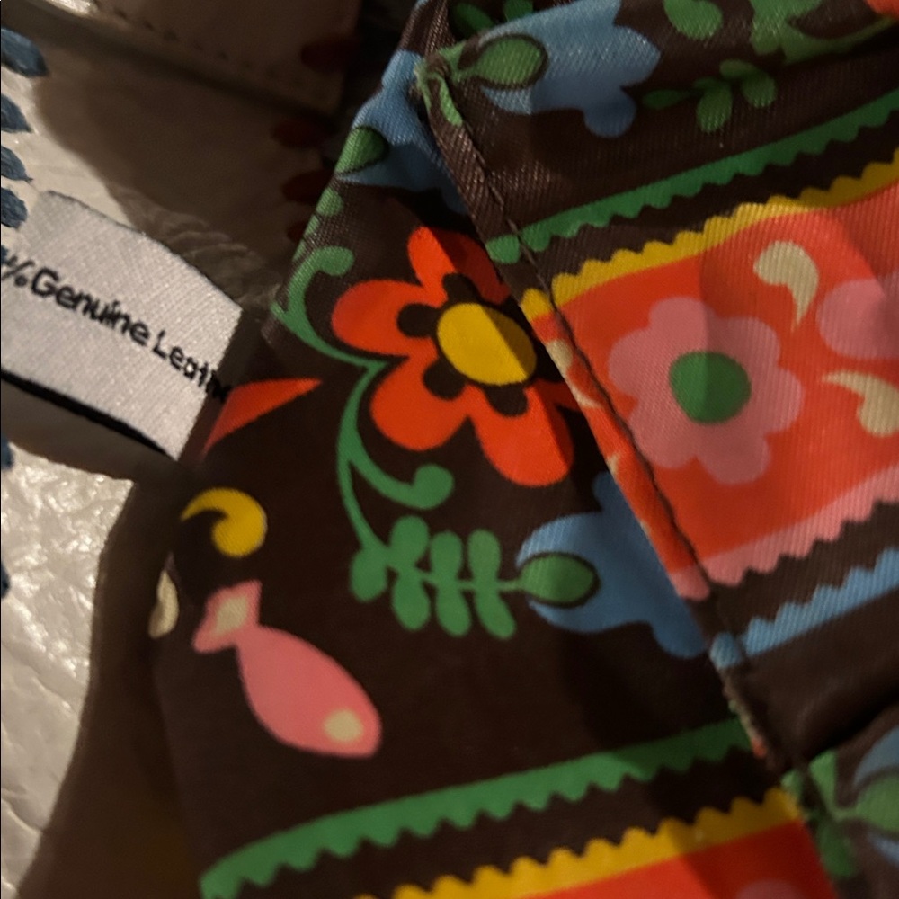 Colorful Loop Crossbody Bag - Picture 2 of 9